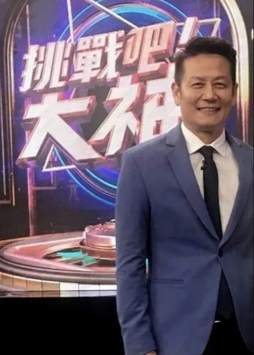 山鸡岁月足浴店勾搭3位女技师-1 - 高清秒播AV